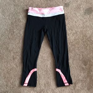 Lulu lemon - Size 6 - Crop